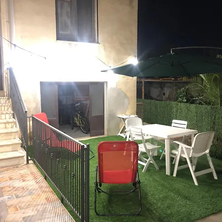 Semesterbostad Casa Del Nespolo *